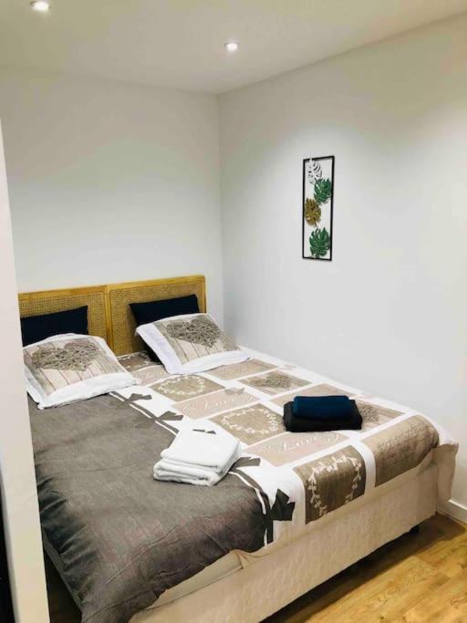 Maisonnette Avec Terrasse Argences Εξωτερικό φωτογραφία
